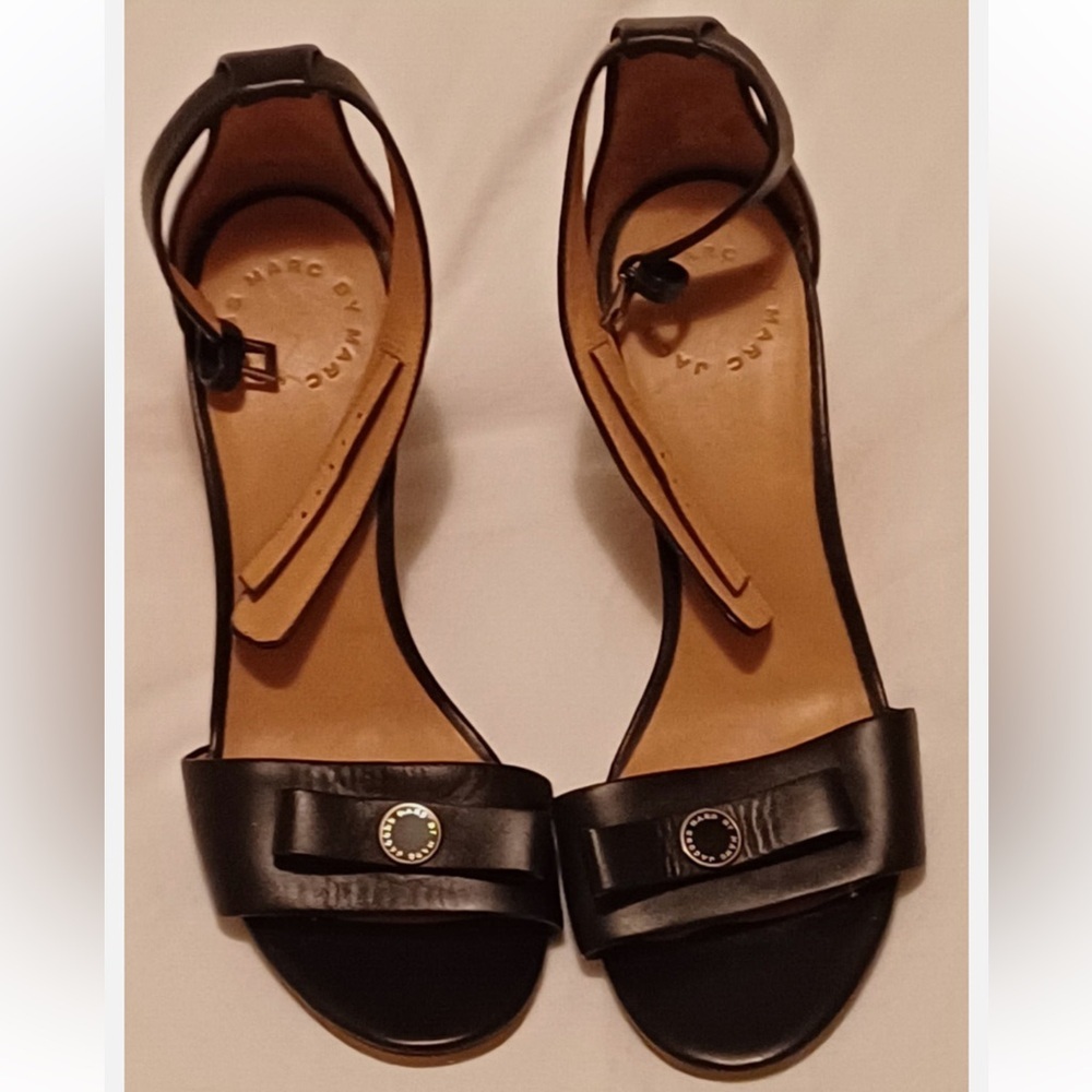 Marc by Marc Jacobs Black and Tan Wedge Sandals - Picture 4 of 4